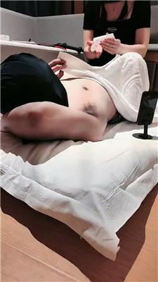 【长沙小雪】肉丝脚狂舔/碾压踩狗头/吃丝袜 JS240802-36 艾彩调教库 第18张