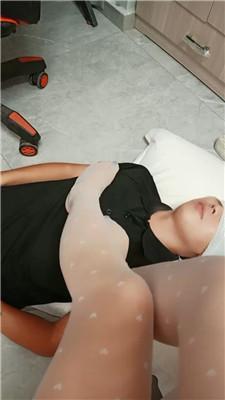【苏苏不苏】内裤套头/下跪舔丝袜jio/赏赐圣水 JS240815-9 艾彩调教库 第10张