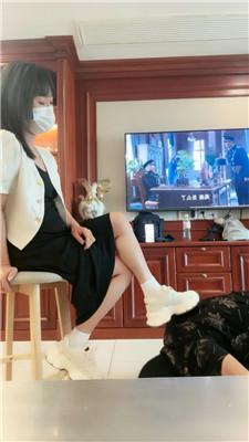 【颜值S】小白鞋白袜踩虐/抽耳光/喂口水/鞭打【双视角版】 bf43755 网友原创 第3张
