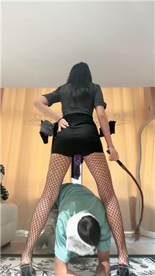 【尤雾】内裤套头/高跟网袜踩/鞋插嘴/转胯鞭打/踩踏 bf44017 网友原创 第9张