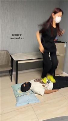 【精神小妹】双S-轮流全体重跳踩 bf43948-HD绳艺资源网