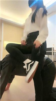【绯闻王妃】板鞋白袜气味羞辱/鞭打耳光狠抽/高跟踩 JS241028-14 网友原创 第2张