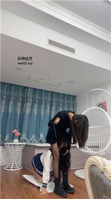 【小公主lios】JK母畜-囚禁衣柜/短靴黑丝踩/犬化狗爬 bf49979 网友原创 第4张