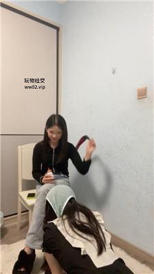 【小凤梨】大学生S-玉足踩母畜生 bf49888-HD绳艺资源网