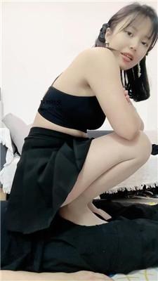 【梦中女王】肉丝脚踢裆踩虐 bf46806 网友原创 第19张