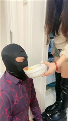 【Essse】绿帽伺候约会回家-长靴踩虐/赏赐圣水/胯下羞辱 bf47113 网友原创 第18张