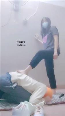 【奇了怪了】运动鞋白袜踢裆/鞭打/踩踏/原味气味辱 bf47109 网友原创 第3张