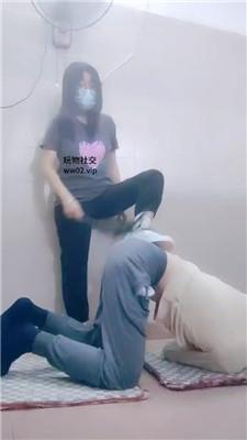 【奇了怪了】运动鞋白袜踢裆/鞭打/踩踏/原味气味辱 bf47109 网友原创 第6张