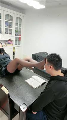 【桃子老师】黑丝脚捂脸窒息/高跟踩乳/赏赐圣水 JS241125-24 网友原创 第2张