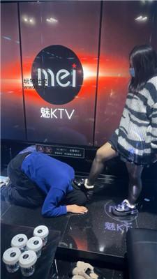 【桃欣】KTV-双S-脏鞋臭袜踩踏喂食/强制圣水 bf47432 网友原创 第6张