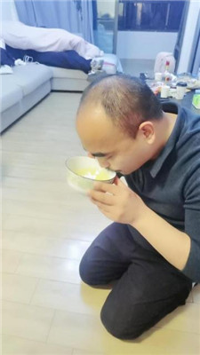 【苏苏】兄弟奴-圣水盛宴/舔脏鞋踩踏不当人【双视角版】 JS241128-27 网友原创 第4张