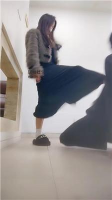 【女生也能很暴力】连环耳光狂抽/重度踢踹踩踏/舔闻毛拖鞋 JS241201-8 网友原创 第2张