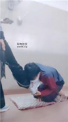 【奇了怪了】脏运动鞋白袜踩虐/鞭打胯下辱 JS241130-4 网友原创 第7张