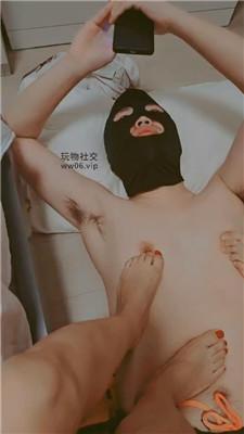 【朝朝】双S-裸足踩脚垫奴/恋足狂舔【双视角版】JS241129-45 网友原创 第3张