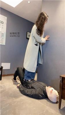 【猴哥】卷发女神S-踢裆/踩踏/原味棉袜捂脸窒息 bf47606 网友原创 第6张