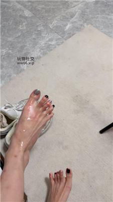 【米琦妙妙屋】沉浸式-脏鞋船袜狂舔/玉足插嘴/喝洗脚奶 JS241204-31 网友原创 第10张