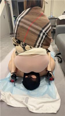 【萝莉糖糖】双S-舔小白鞋高跟/赏赐圣水/吃厕纸【双视角版】JS241204-34 网友原创 第18张