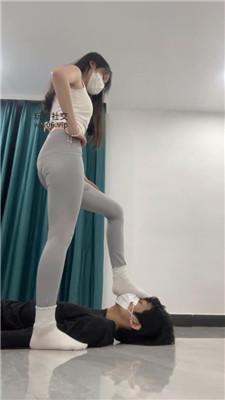 【甜恬】瑜伽女神S-骑马踩踏/耳光踢踹/强制闻白袜 bf47744-HD绳艺资源网