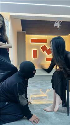 【麋鹿银儿】双S-连环耳光/踢裆/重度踢踹/拽发虐/膝盖顶裆 bf48100 网友原创 第15张