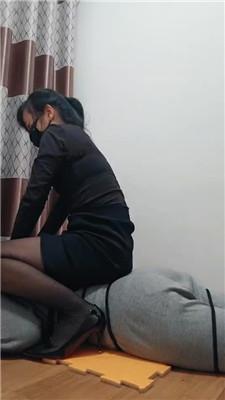 【思纯】不听话就绑起来踩虐 bf48097 网友原创 第10张