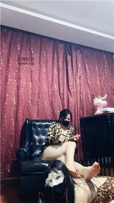 【冷颜】母畜-刑架捆绑虐挠痒/趴舔高跟黑丝/物化脚垫 JS241211-30 网友原创 第11张
