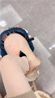 【优优sama】偷闻原味被发现-高跟踩/鞭打/清理脚趾缝 bf48130 网友原创 第11张