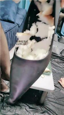 【银河】变装女仆-高跟黑丝脚踩喂食 bf48568 网友原创 第10张