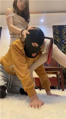 【咏慈】坐脸窒息-白丝美腿诱惑踩-滴蜡 bf48940 艾彩调教库 第4张