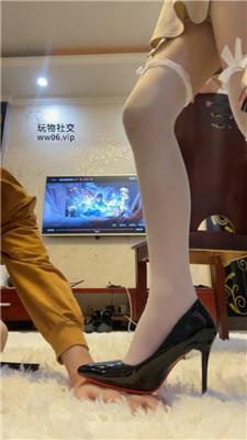 【咏慈】坐脸窒息-白丝美腿诱惑踩-滴蜡 bf48940 艾彩调教库 第20张