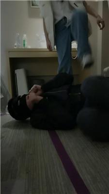 【乔伊】沉浸式舔闻素人姐姐的运动鞋白袜【双视角版】JS250101-10 网友原创 第12张