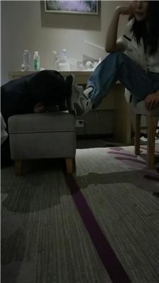 【乔伊】沉浸式舔闻素人姐姐的运动鞋白袜【双视角版】JS250101-10 网友原创 第3张