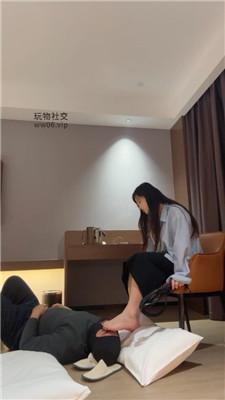 【子熙大人】玉足碾压狗头/鞭打恋足舔/赏赐圣水【双视角版】 bf48906 网友原创 第14张