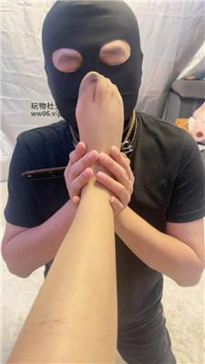 【颜主】丝袜脚深喉/散鞭狂抽/高跟踩/虐乳坐脸窒息 bf48887 网友原创 第13张