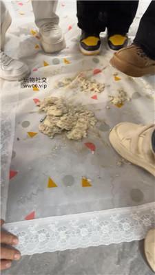 【深情】6S鞋底碾踩馒头喂食/群踩踏钻胯 bf49668 网友原创 第15张