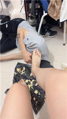 【鹿允儿】玉足踩踏喂食专场 bf50114 网友原创 第9张