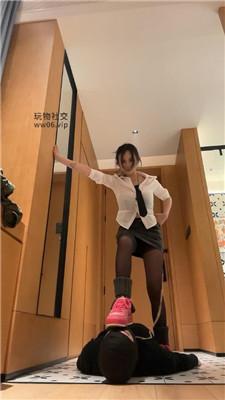 【亚兮】长腿车模S-高跟黑丝虐/超臭白袜气味辱 bf50106 网友原创 第3张