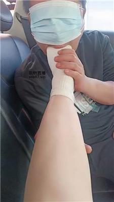 【雪儿陛下】车内调-舔脏鞋白袜玉足 JS250227-24 网友原创 第3张