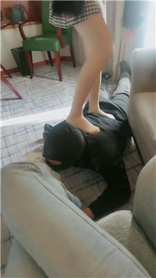 【咩祖】带素人入圈-双S-踩踏舔脚-白袜塞嘴 bf50806-HD绳艺资源网