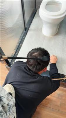 【橘子没熟】小白鞋踩虐/头压马桶舔圣水 JS250226-34 艾彩调教库 第4张