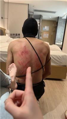 【uus】御姐S-鞭打高跟踩踏 bf50737 艾彩调教库 第17张