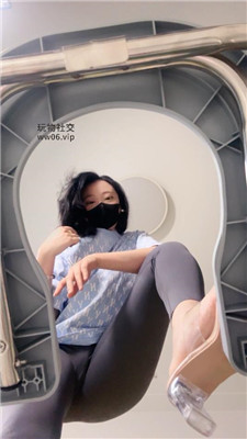 【小妮】瑜伽裤马桶视角羞辱    250222-18-HD绳艺资源网