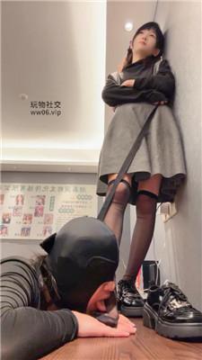 【素人挖掘机】可爱小主皮鞋黑丝虐绿奴 bf50477 艾彩调教库 第12张