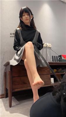 【素人挖掘机】可爱小主皮鞋黑丝虐绿奴 bf50477 艾彩调教库 第15张
