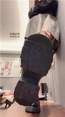 【素人挖掘机】可爱小主皮鞋黑丝虐绿奴 bf50477 艾彩调教库 第8张