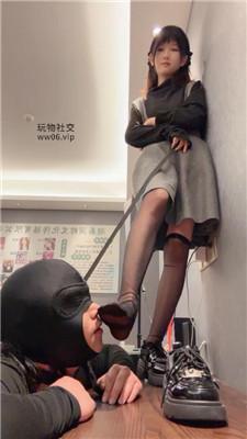 【素人挖掘机】可爱小主皮鞋黑丝虐绿奴 bf50477 艾彩调教库 第10张