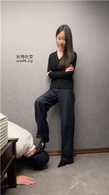 【狗哥】白领S-高跟短靴白袜踩虐 bf50466-HD绳艺资源网