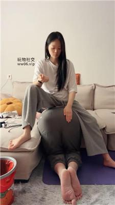 【埋汰】美足踩虐废物家奴 JS250217-8 艾彩调教库 第12张