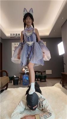 【猴歌】cos女神-皮鞋白袜-坐脸踩踏 bf50819 艾彩资料库 第7张