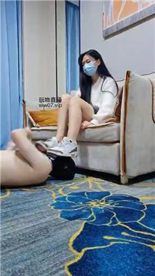 【上头姐妹团】素人大学生-强制闻鞋子 JS250303-27 艾彩调教库 第6张