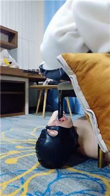 【上头姐妹团】素人大学生-强制闻鞋子 JS250303-27 艾彩调教库 第16张
